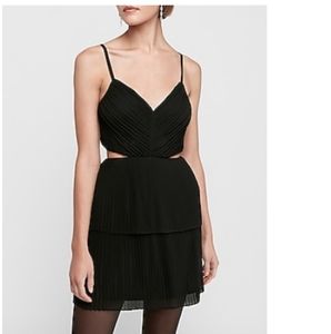 NWT- PITCH BLACK EXPRESS PLEATED TIERED WITH CUT OUT BACK FIT FLARED DRESS